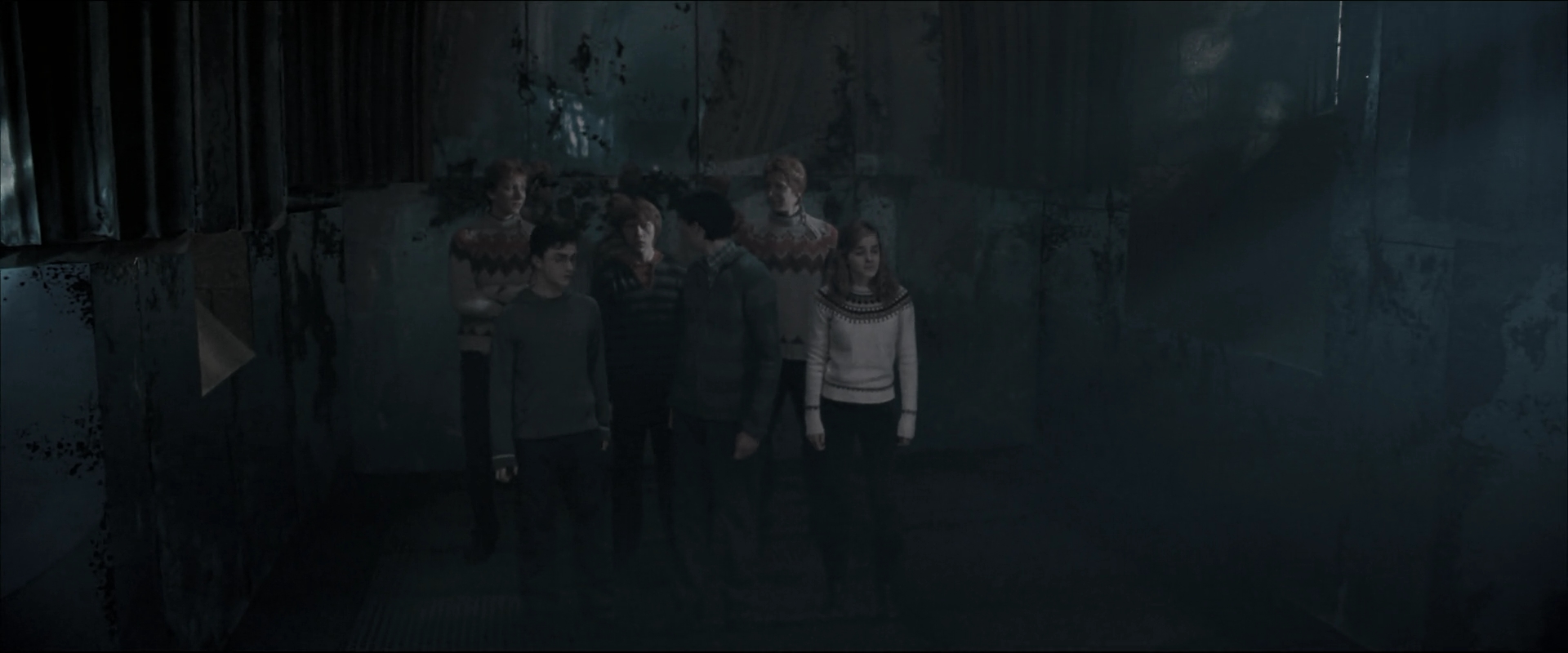 EmmaWatsonFan_dot_nl-HarryPotterAndTheOrderOfThePhoenix3410.jpg