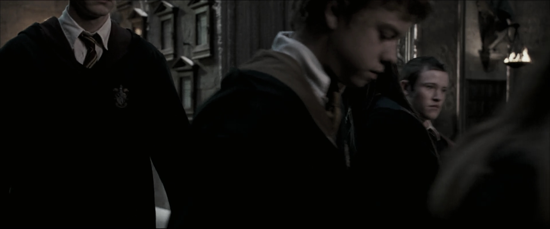 EmmaWatsonFan_dot_nl-HarryPotterAndTheOrderOfThePhoenix5078.jpg