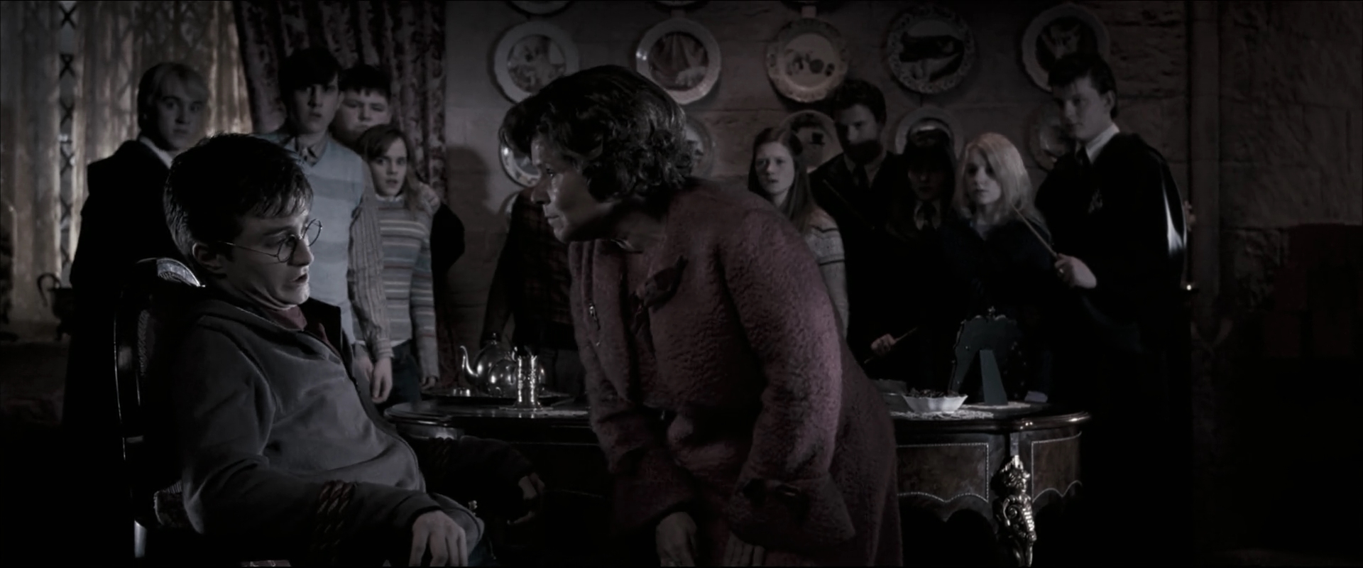 EmmaWatsonFan_dot_nl-HarryPotterAndTheOrderOfThePhoenix5811.jpg