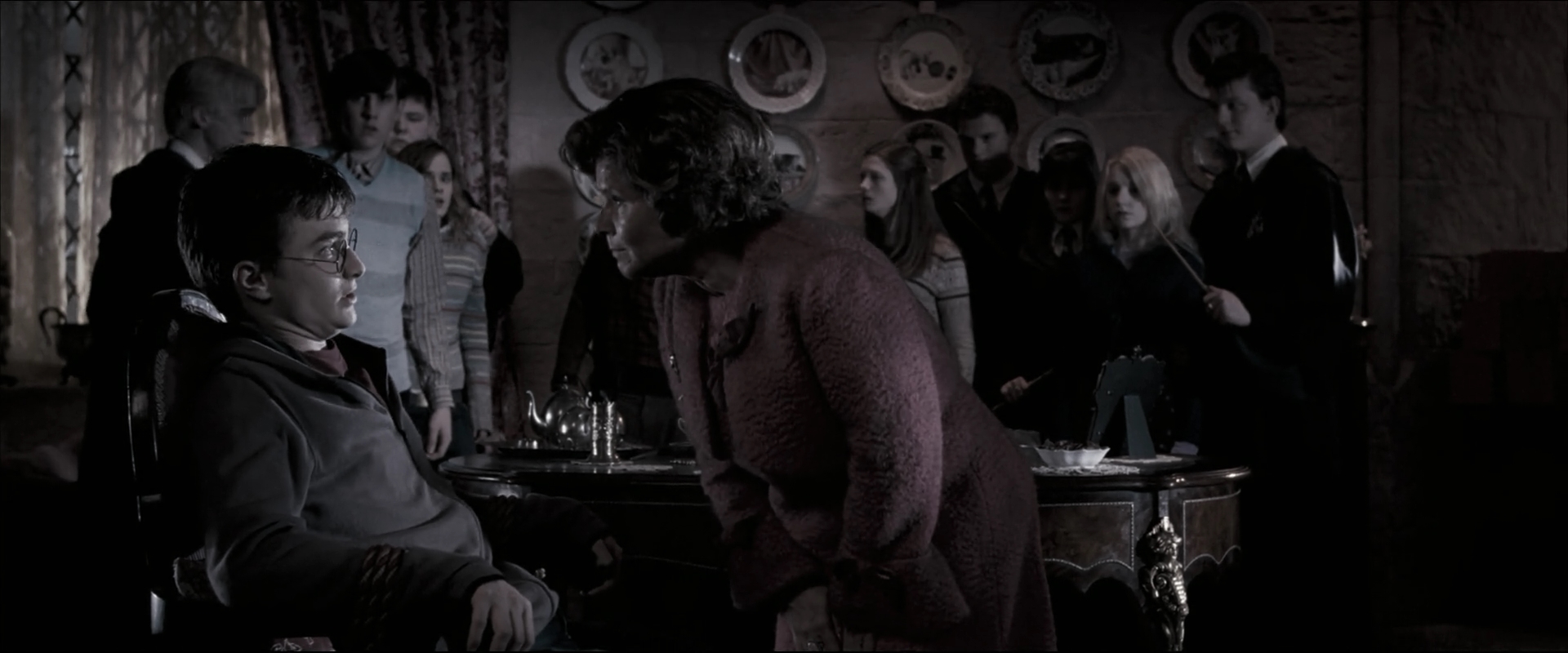 EmmaWatsonFan_dot_nl-HarryPotterAndTheOrderOfThePhoenix5813.jpg
