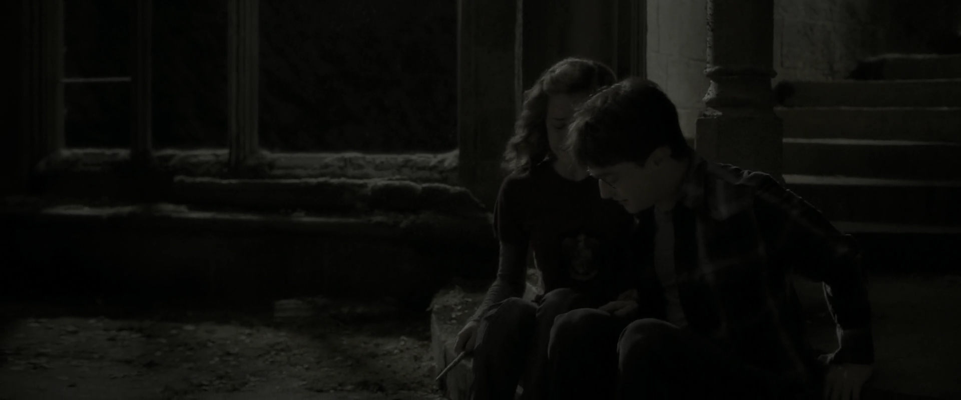 EmmaWatsonFan_dot_nl-HarryPotterAndTheHalfBloodPrince3844.jpg
