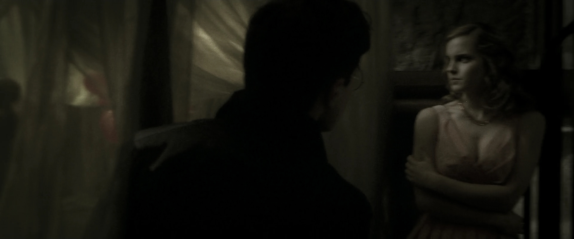 EmmaWatsonFan_dot_nl-HarryPotterAndTheHalfBloodPrince4100.jpg EmmaWatsonFan_dot_nl-HarryPotterAndTheHalfBloodPrince4100.jpg