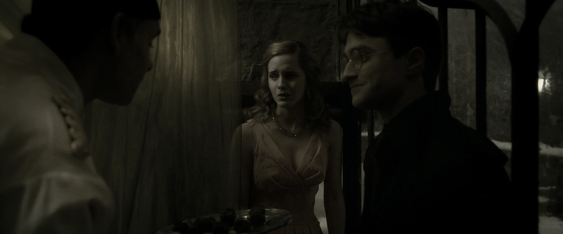 EmmaWatsonFan_dot_nl-HarryPotterAndTheHalfBloodPrince4122.jpg