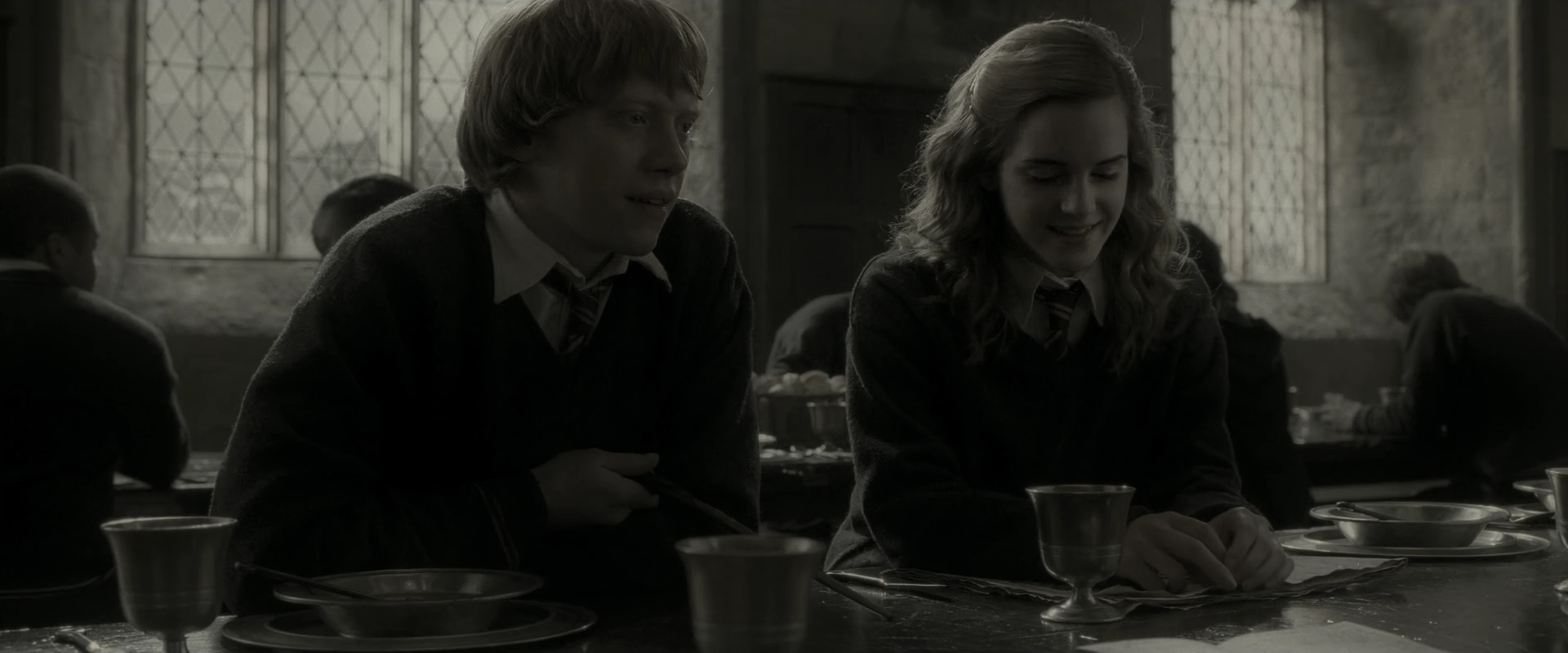 EmmaWatsonFan_dot_nl-HarryPotterAndTheHalfBloodPrince5654.jpg