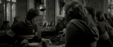 EmmaWatsonFan_dot_nl-HarryPotterAndTheHalfBloodPrince3578.jpg