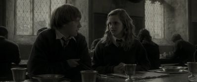 EmmaWatsonFan_dot_nl-HarryPotterAndTheHalfBloodPrince5638.jpg