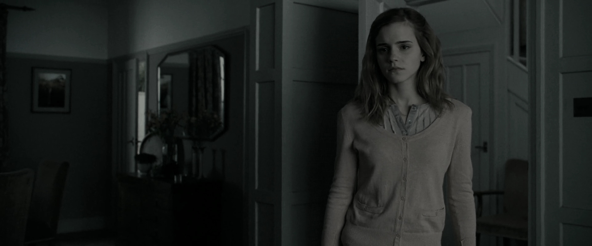 EmmaWatsonFan_dot_nl-HarryPotterAndTheDeathlyHallowsPart1-0126.jpg EmmaWatsonFan_dot_nl-HarryPotterAndTheDeathlyHallowsPart1-0126.jpg