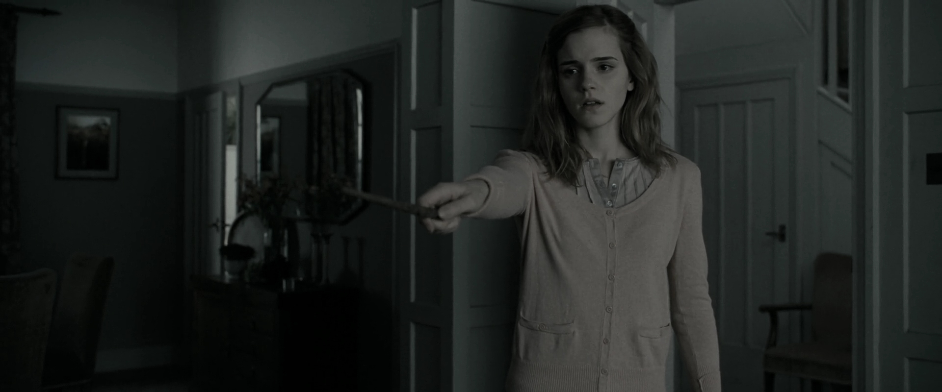 EmmaWatsonFan_dot_nl-HarryPotterAndTheDeathlyHallowsPart1-0133.jpg EmmaWatsonFan_dot_nl-HarryPotterAndTheDeathlyHallowsPart1-0133.jpg