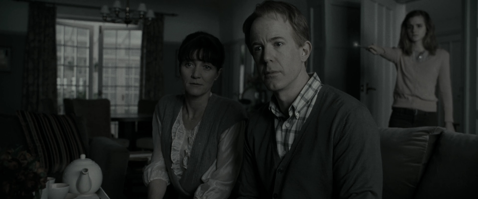 EmmaWatsonFan_dot_nl-HarryPotterAndTheDeathlyHallowsPart1-0137.jpg EmmaWatsonFan_dot_nl-HarryPotterAndTheDeathlyHallowsPart1-0137.jpg