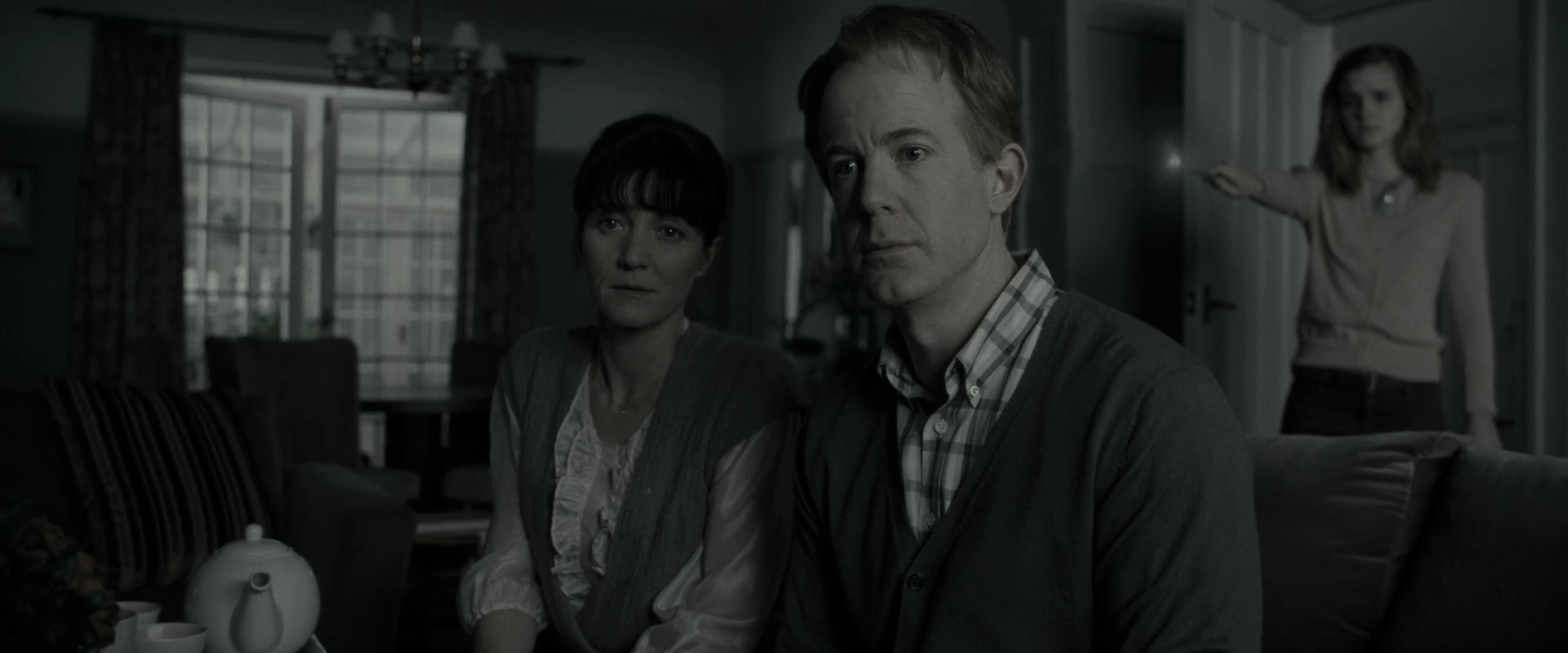 EmmaWatsonFan_dot_nl-HarryPotterAndTheDeathlyHallowsPart1-0139.jpg EmmaWatsonFan_dot_nl-HarryPotterAndTheDeathlyHallowsPart1-0139.jpg