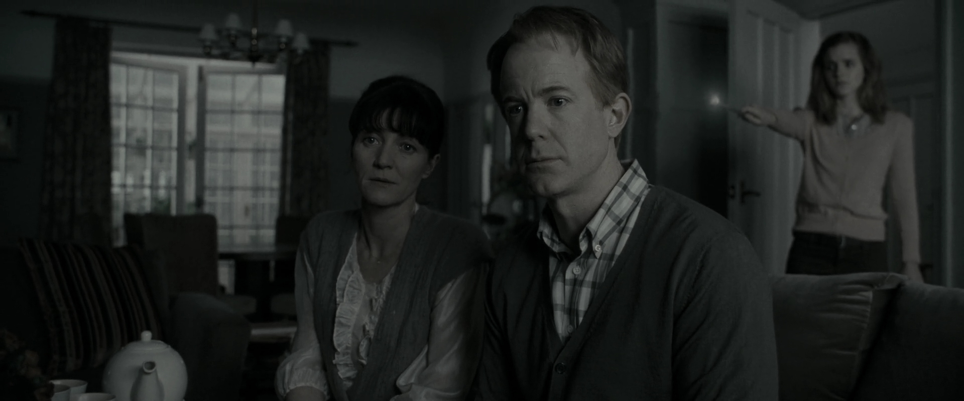 EmmaWatsonFan_dot_nl-HarryPotterAndTheDeathlyHallowsPart1-0141.jpg EmmaWatsonFan_dot_nl-HarryPotterAndTheDeathlyHallowsPart1-0141.jpg