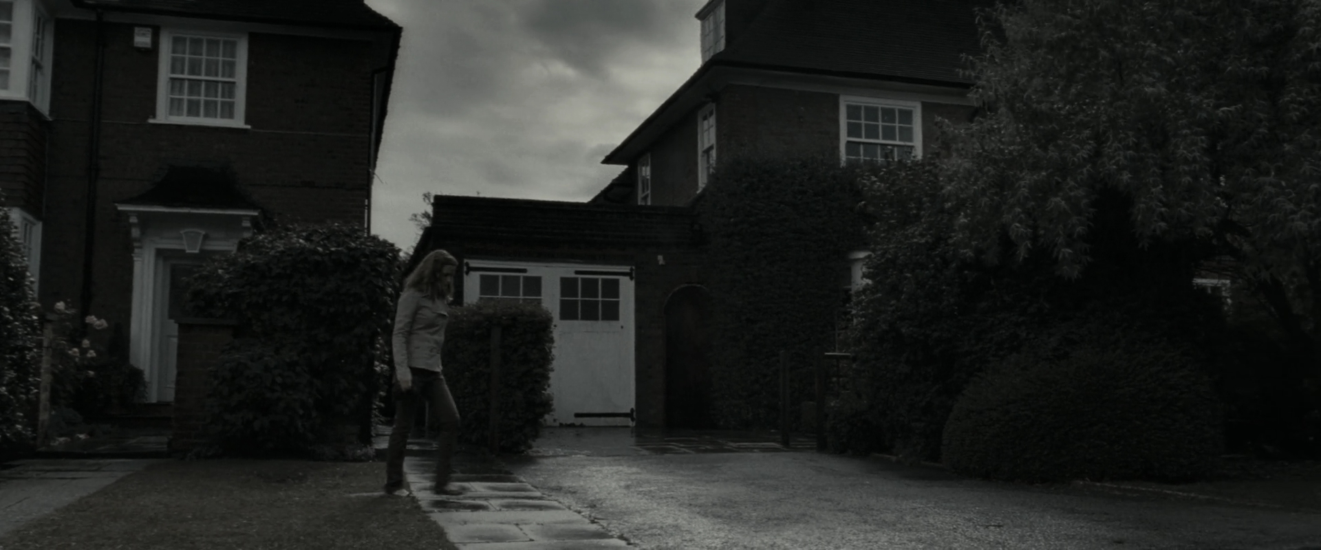 EmmaWatsonFan_dot_nl-HarryPotterAndTheDeathlyHallowsPart1-0183.jpg EmmaWatsonFan_dot_nl-HarryPotterAndTheDeathlyHallowsPart1-0183.jpg