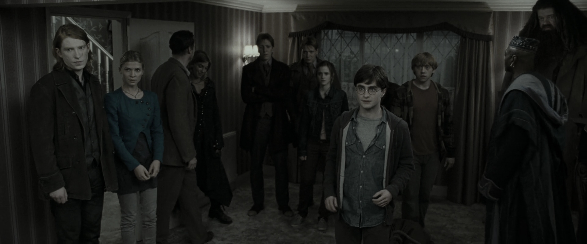 EmmaWatsonFan_dot_nl-HarryPotterAndTheDeathlyHallowsPart1-0704.jpg EmmaWatsonFan_dot_nl-HarryPotterAndTheDeathlyHallowsPart1-0704.jpg