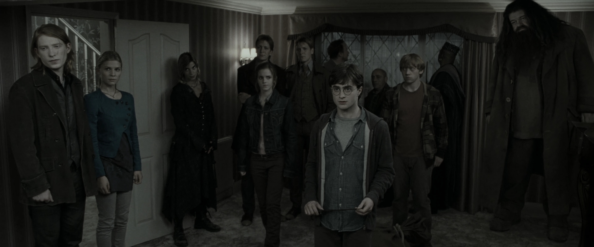 EmmaWatsonFan_dot_nl-HarryPotterAndTheDeathlyHallowsPart1-0716.jpg EmmaWatsonFan_dot_nl-HarryPotterAndTheDeathlyHallowsPart1-0716.jpg