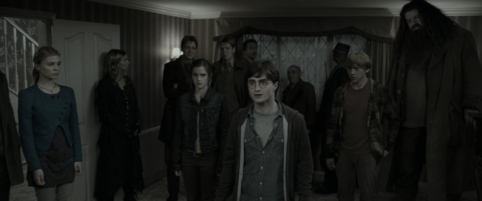 EmmaWatsonFan_dot_nl-HarryPotterAndTheDeathlyHallowsPart1-0737.jpg EmmaWatsonFan_dot_nl-HarryPotterAndTheDeathlyHallowsPart1-0737.jpg