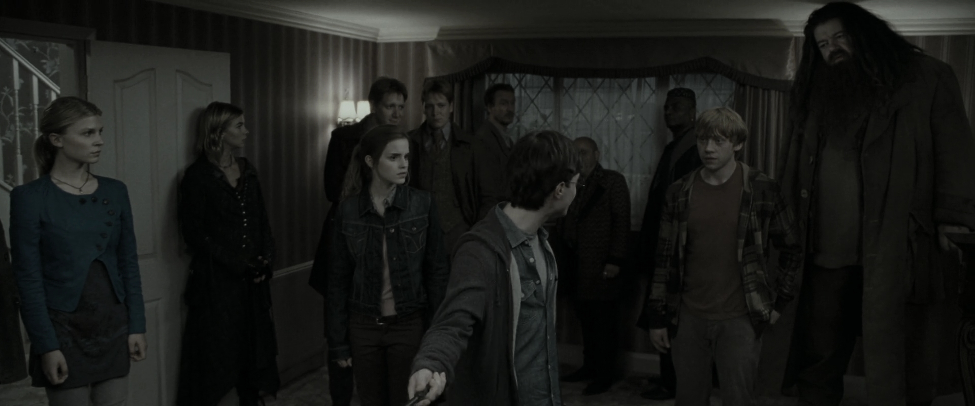 EmmaWatsonFan_dot_nl-HarryPotterAndTheDeathlyHallowsPart1-0740.jpg EmmaWatsonFan_dot_nl-HarryPotterAndTheDeathlyHallowsPart1-0740.jpg