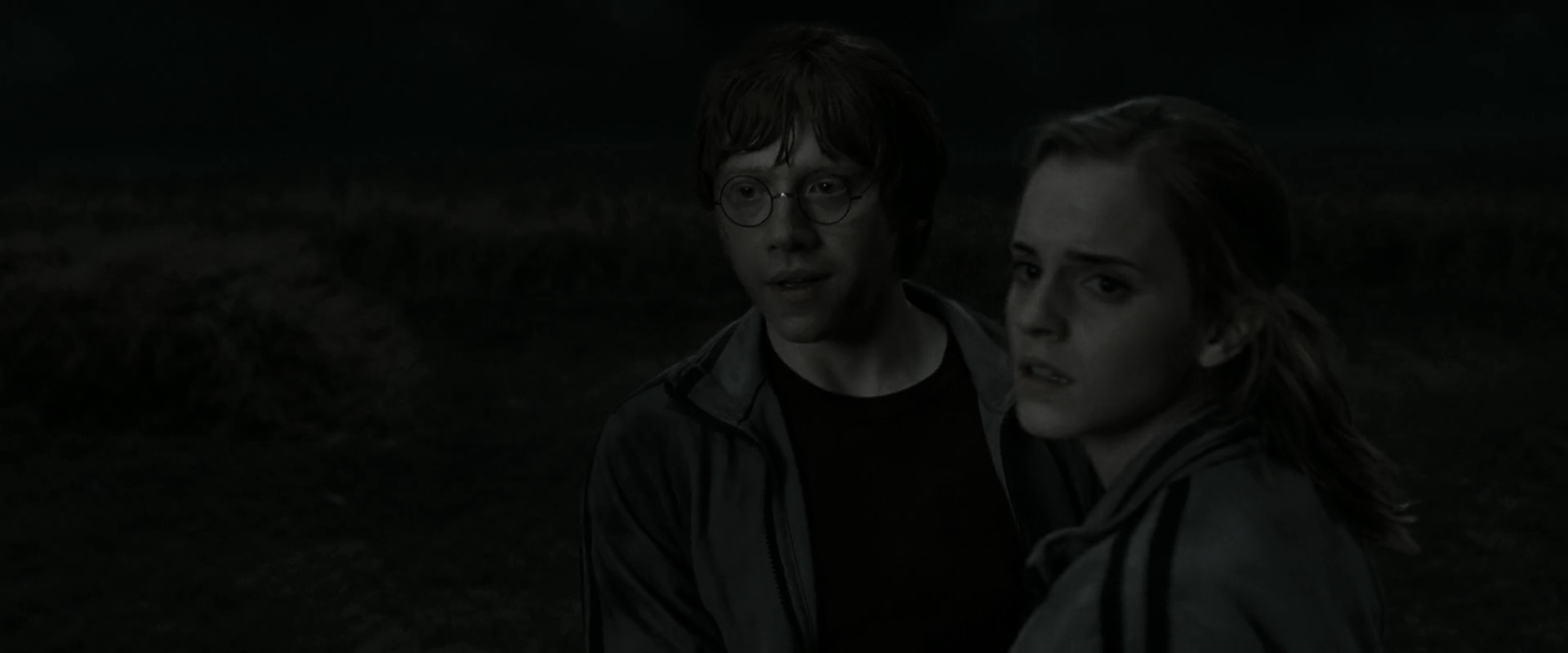 EmmaWatsonFan_dot_nl-HarryPotterAndTheDeathlyHallowsPart1-1234.jpg EmmaWatsonFan_dot_nl-HarryPotterAndTheDeathlyHallowsPart1-1234.jpg