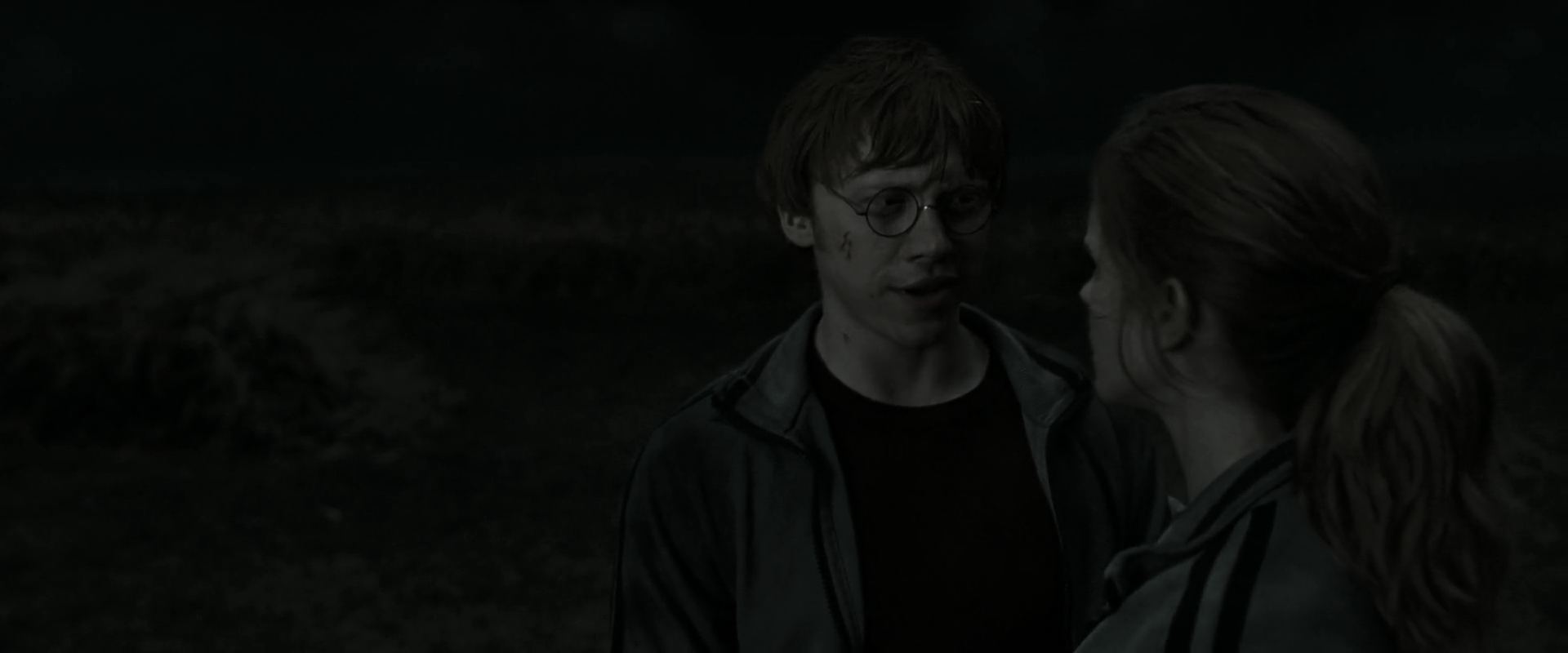 EmmaWatsonFan_dot_nl-HarryPotterAndTheDeathlyHallowsPart1-1240.jpg EmmaWatsonFan_dot_nl-HarryPotterAndTheDeathlyHallowsPart1-1240.jpg