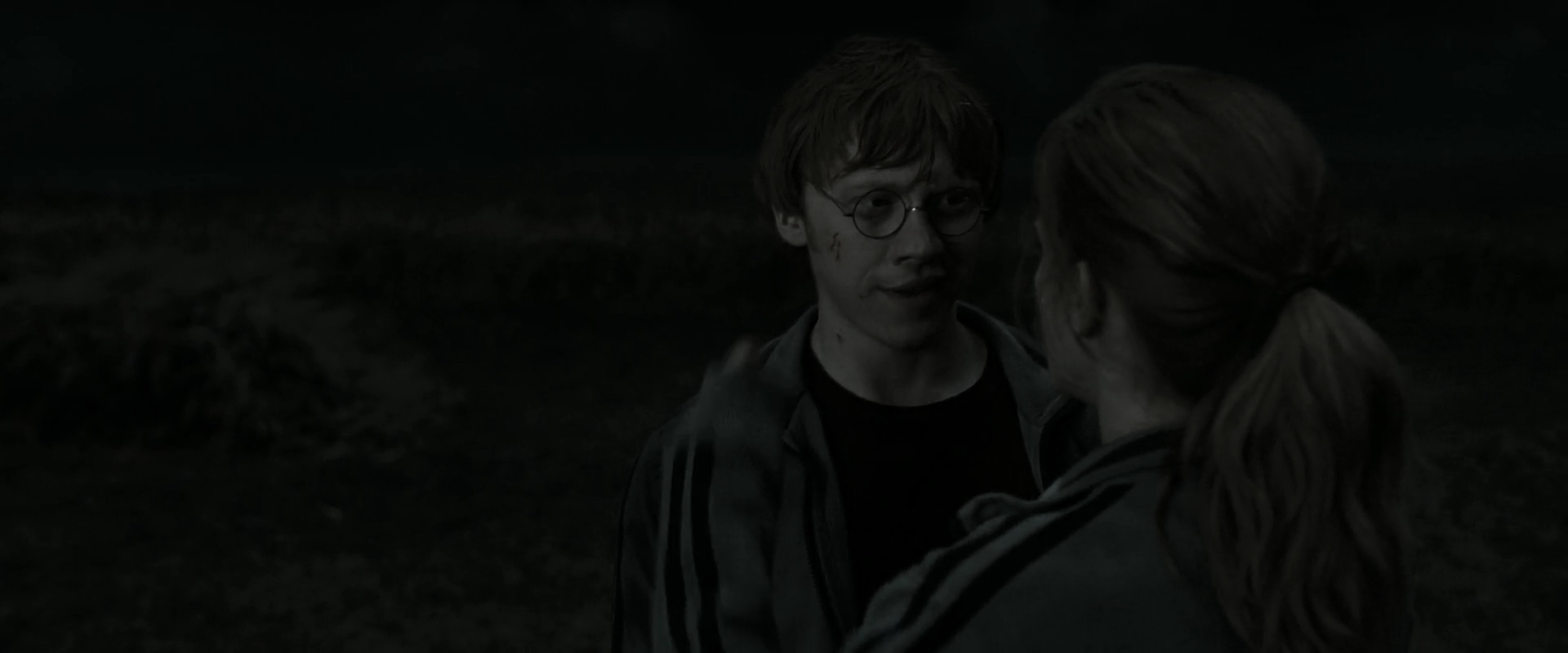 EmmaWatsonFan_dot_nl-HarryPotterAndTheDeathlyHallowsPart1-1241.jpg EmmaWatsonFan_dot_nl-HarryPotterAndTheDeathlyHallowsPart1-1241.jpg