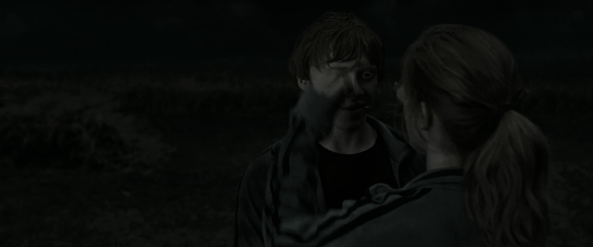 EmmaWatsonFan_dot_nl-HarryPotterAndTheDeathlyHallowsPart1-1242.jpg EmmaWatsonFan_dot_nl-HarryPotterAndTheDeathlyHallowsPart1-1242.jpg