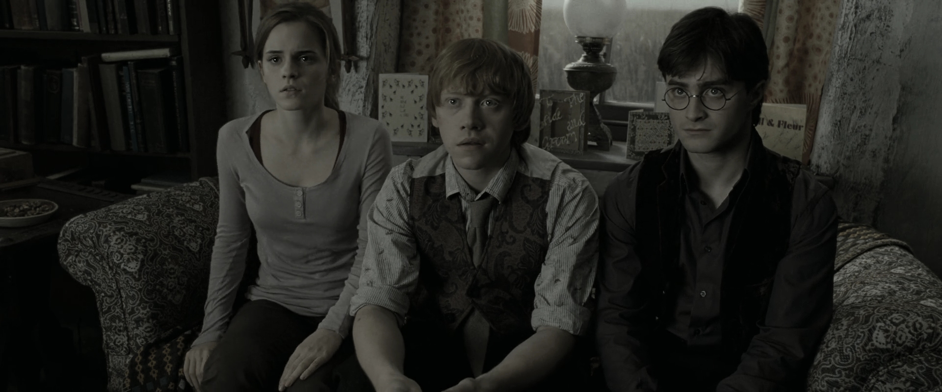 EmmaWatsonFan_dot_nl-HarryPotterAndTheDeathlyHallowsPart1-1719.jpg EmmaWatsonFan_dot_nl-HarryPotterAndTheDeathlyHallowsPart1-1719.jpg