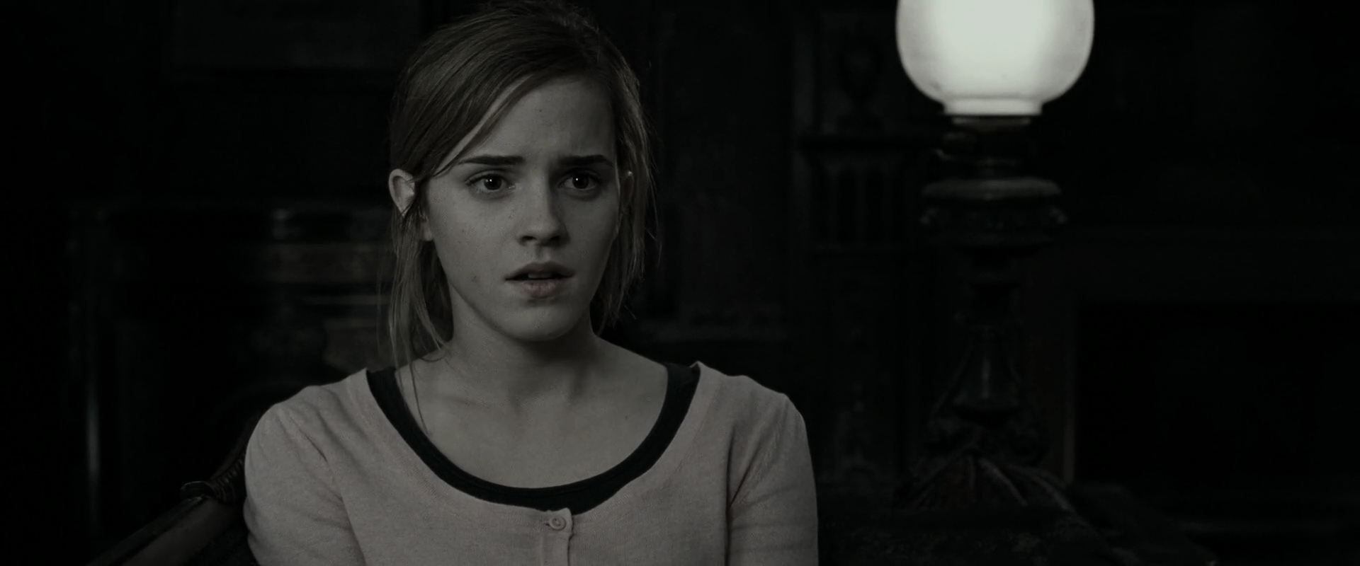 EmmaWatsonFan_dot_nl-HarryPotterAndTheDeathlyHallowsPart1-2792.jpg EmmaWatsonFan_dot_nl-HarryPotterAndTheDeathlyHallowsPart1-2792.jpg