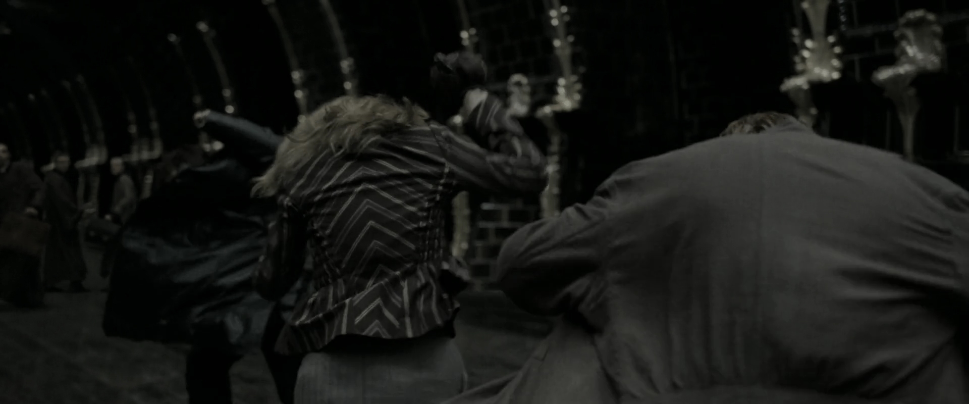 EmmaWatsonFan_dot_nl-HarryPotterAndTheDeathlyHallowsPart1-3667.jpg EmmaWatsonFan_dot_nl-HarryPotterAndTheDeathlyHallowsPart1-3667.jpg