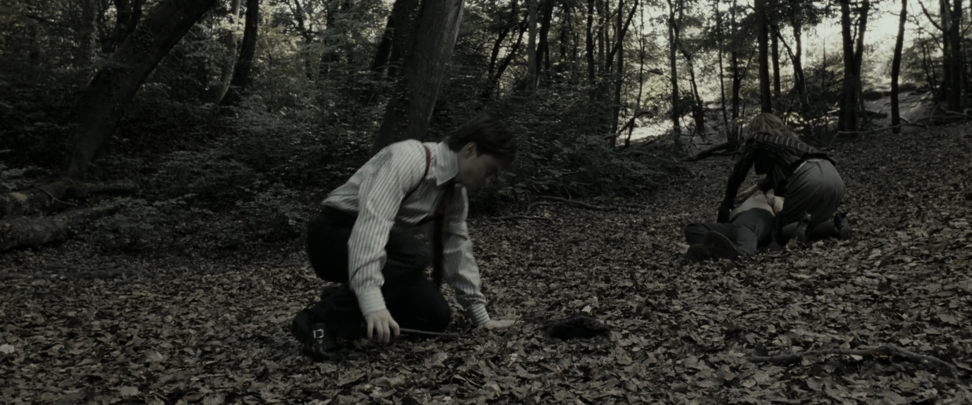 EmmaWatsonFan_dot_nl-HarryPotterAndTheDeathlyHallowsPart1-3728.jpg EmmaWatsonFan_dot_nl-HarryPotterAndTheDeathlyHallowsPart1-3728.jpg