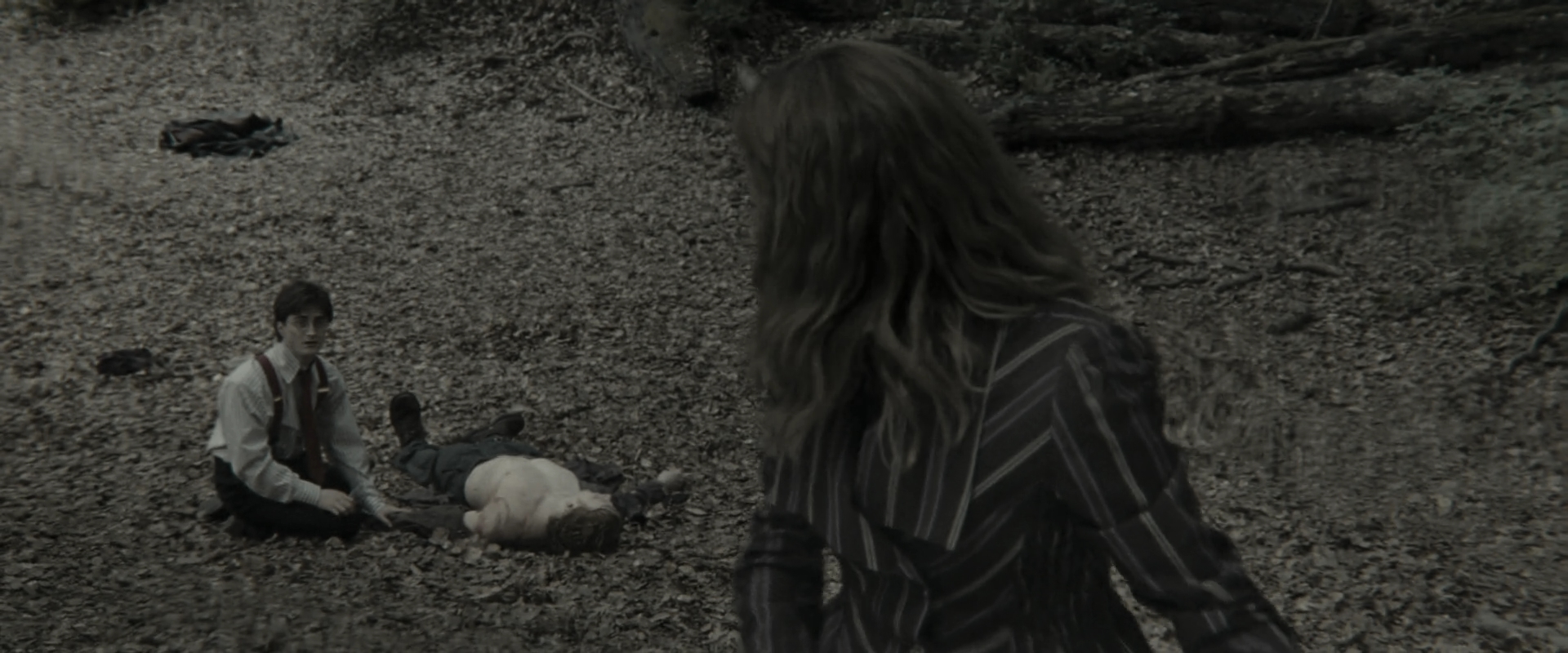 EmmaWatsonFan_dot_nl-HarryPotterAndTheDeathlyHallowsPart1-3803.jpg EmmaWatsonFan_dot_nl-HarryPotterAndTheDeathlyHallowsPart1-3803.jpg