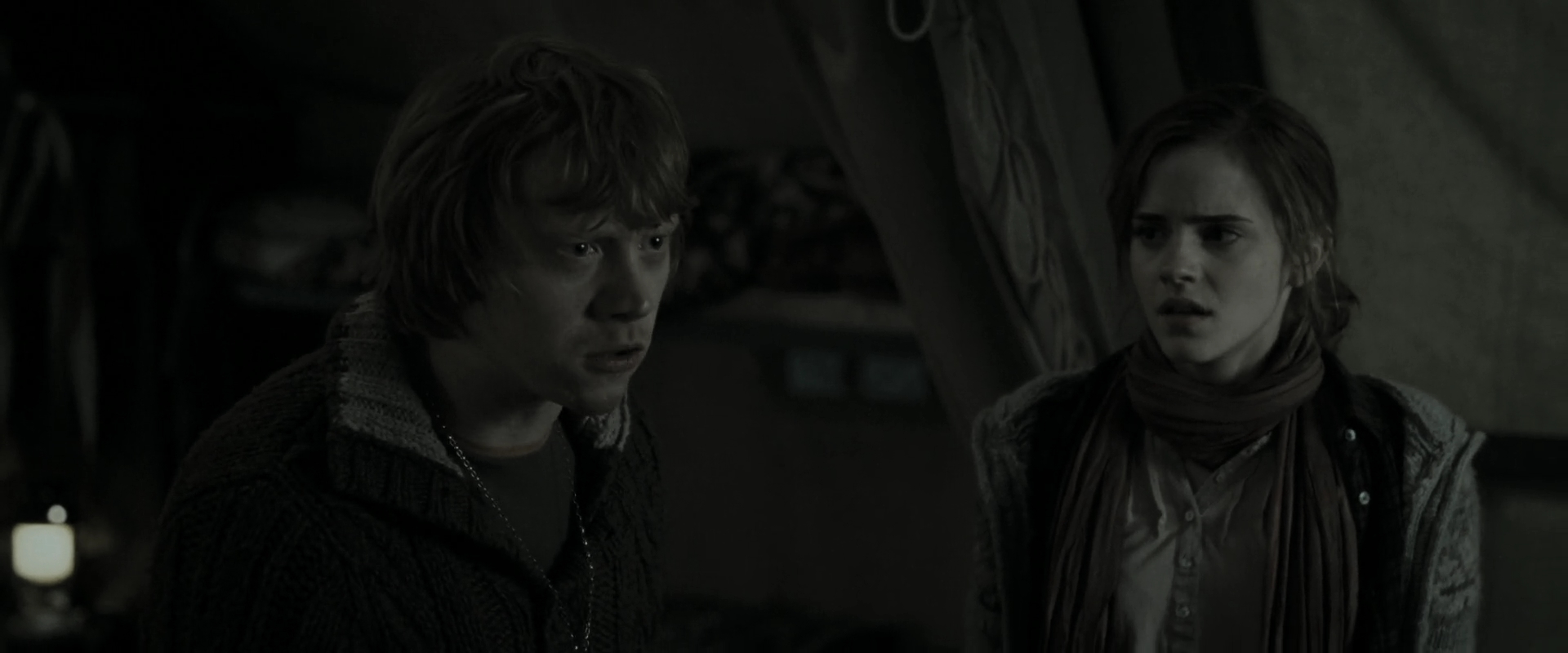 EmmaWatsonFan_dot_nl-HarryPotterAndTheDeathlyHallowsPart1-4497.jpg EmmaWatsonFan_dot_nl-HarryPotterAndTheDeathlyHallowsPart1-4497.jpg