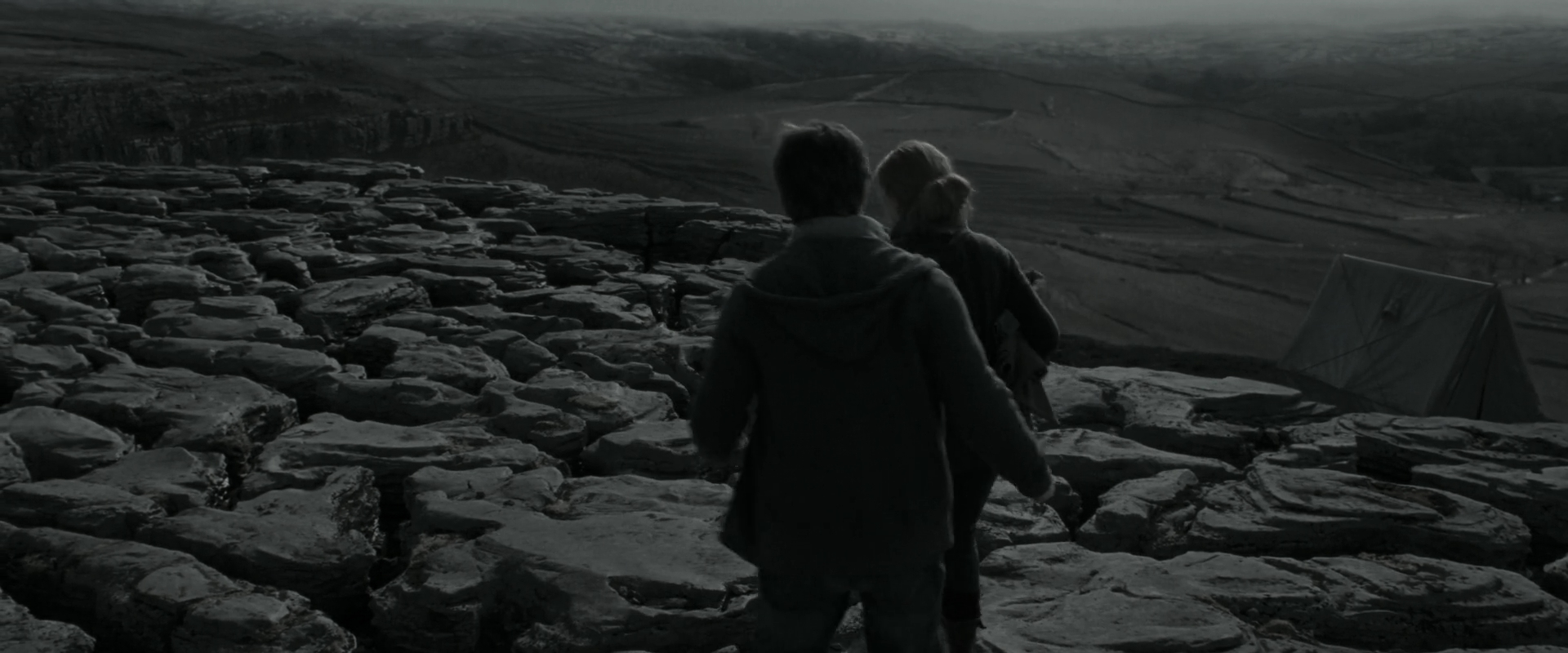 EmmaWatsonFan_dot_nl-HarryPotterAndTheDeathlyHallowsPart1-4900.jpg EmmaWatsonFan_dot_nl-HarryPotterAndTheDeathlyHallowsPart1-4900.jpg