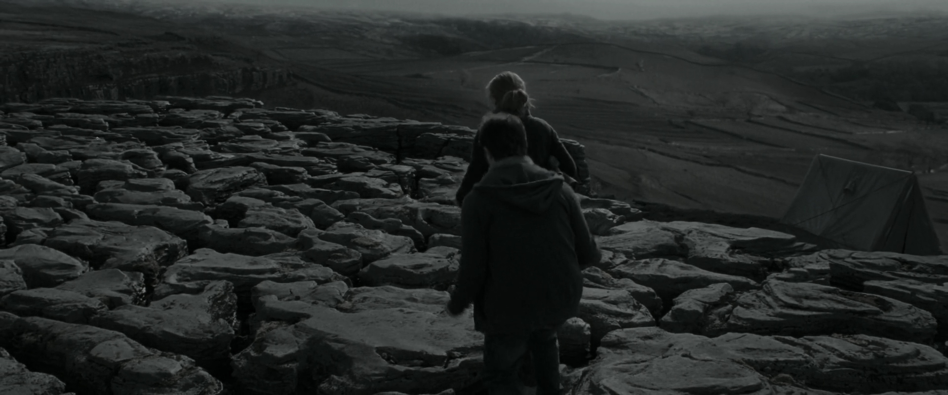 EmmaWatsonFan_dot_nl-HarryPotterAndTheDeathlyHallowsPart1-4901.jpg EmmaWatsonFan_dot_nl-HarryPotterAndTheDeathlyHallowsPart1-4901.jpg