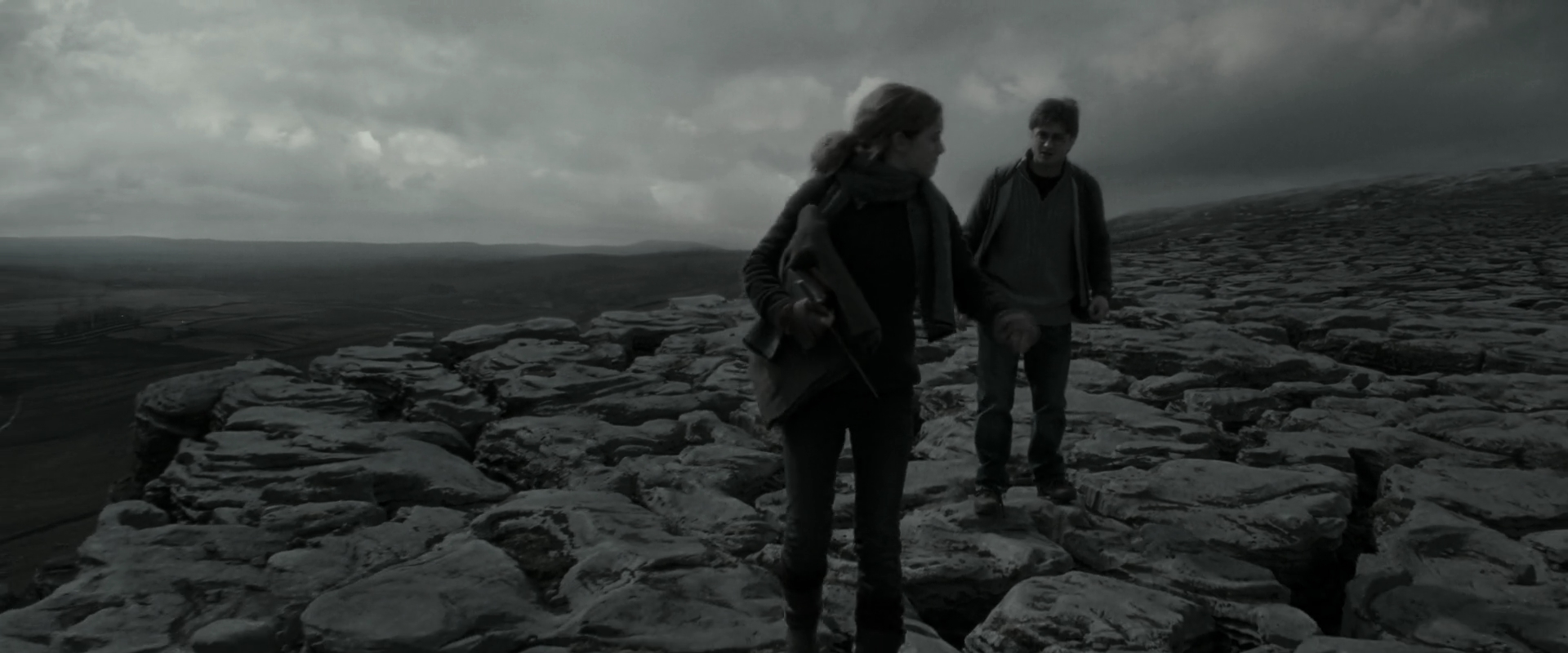 EmmaWatsonFan_dot_nl-HarryPotterAndTheDeathlyHallowsPart1-4905.jpg EmmaWatsonFan_dot_nl-HarryPotterAndTheDeathlyHallowsPart1-4905.jpg