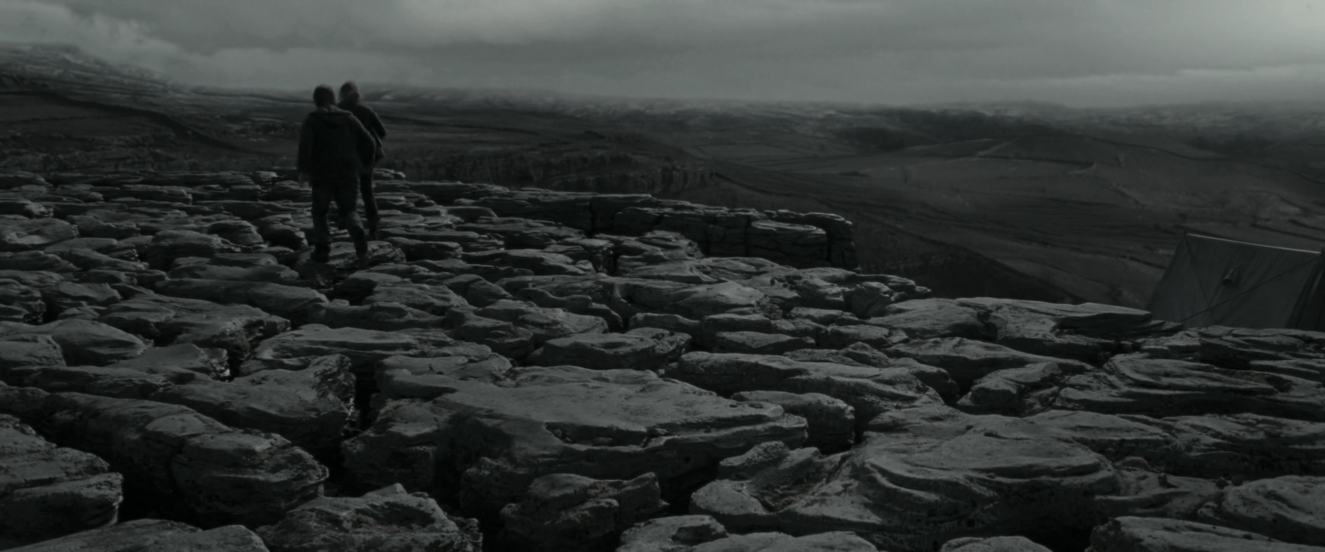 EmmaWatsonFan_dot_nl-HarryPotterAndTheDeathlyHallowsPart1-4910.jpg EmmaWatsonFan_dot_nl-HarryPotterAndTheDeathlyHallowsPart1-4910.jpg