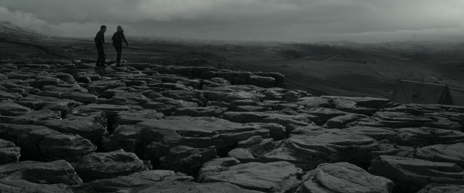 EmmaWatsonFan_dot_nl-HarryPotterAndTheDeathlyHallowsPart1-4915.jpg EmmaWatsonFan_dot_nl-HarryPotterAndTheDeathlyHallowsPart1-4915.jpg