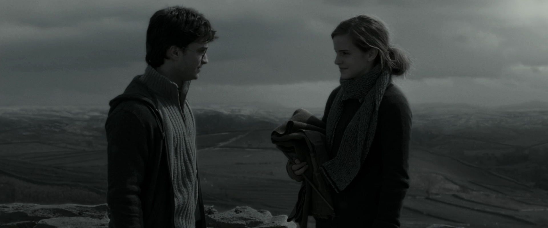 EmmaWatsonFan_dot_nl-HarryPotterAndTheDeathlyHallowsPart1-4917.jpg EmmaWatsonFan_dot_nl-HarryPotterAndTheDeathlyHallowsPart1-4917.jpg