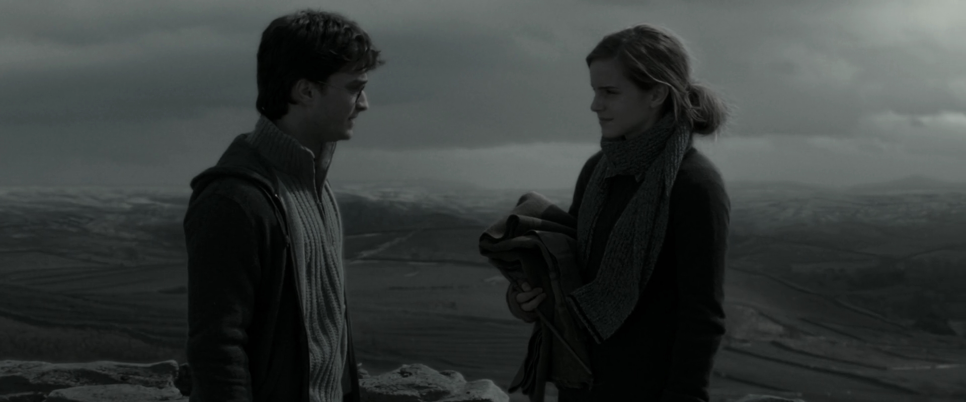 EmmaWatsonFan_dot_nl-HarryPotterAndTheDeathlyHallowsPart1-4918.jpg EmmaWatsonFan_dot_nl-HarryPotterAndTheDeathlyHallowsPart1-4918.jpg