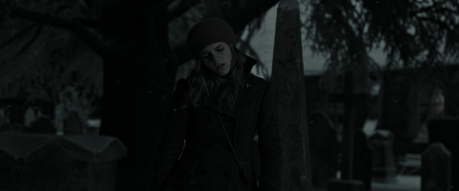 EmmaWatsonFan_dot_nl-HarryPotterAndTheDeathlyHallowsPart1-5037.jpg EmmaWatsonFan_dot_nl-HarryPotterAndTheDeathlyHallowsPart1-5037.jpg