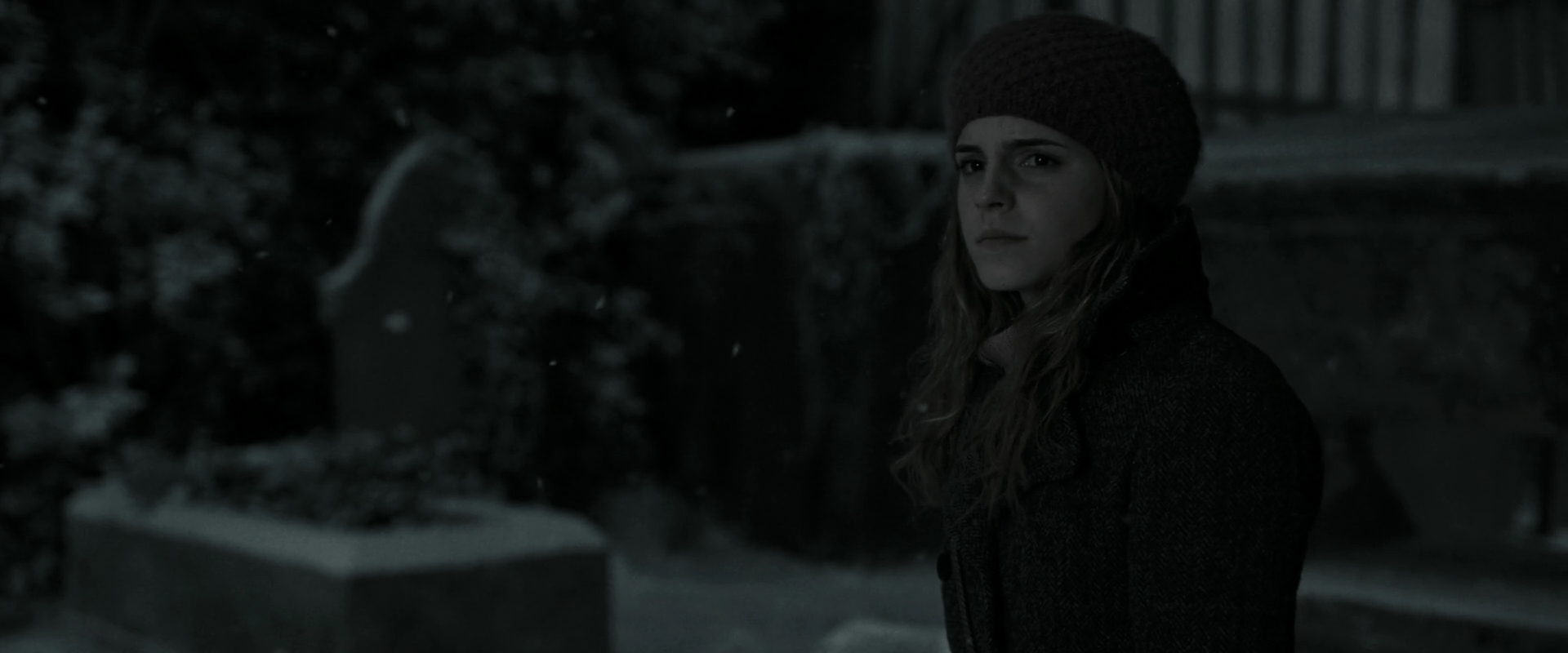 EmmaWatsonFan_dot_nl-HarryPotterAndTheDeathlyHallowsPart1-5044.jpg EmmaWatsonFan_dot_nl-HarryPotterAndTheDeathlyHallowsPart1-5044.jpg