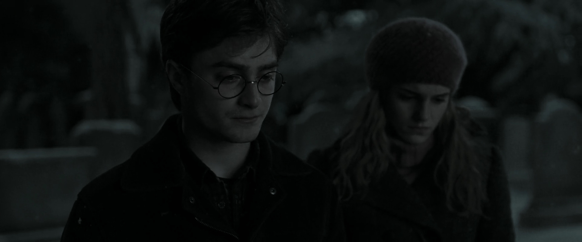 EmmaWatsonFan_dot_nl-HarryPotterAndTheDeathlyHallowsPart1-5073.jpg EmmaWatsonFan_dot_nl-HarryPotterAndTheDeathlyHallowsPart1-5073.jpg