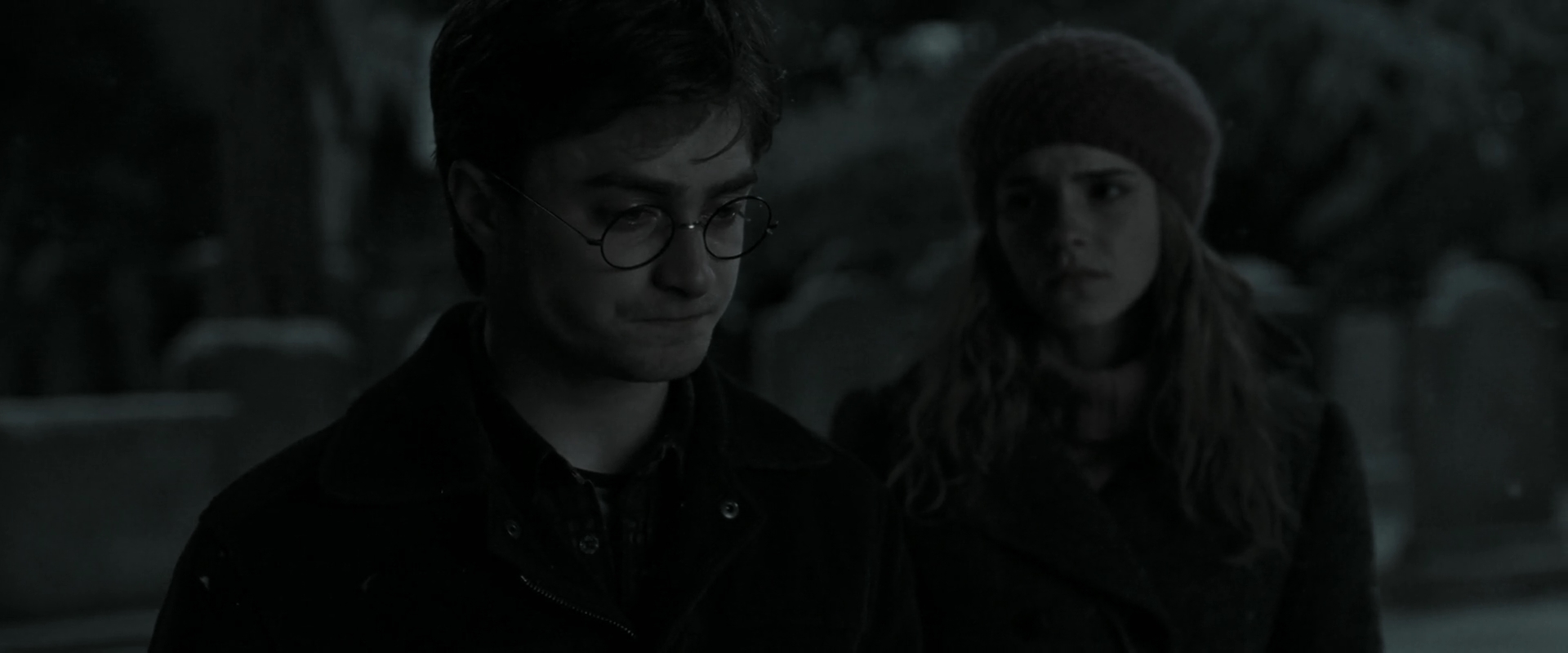 EmmaWatsonFan_dot_nl-HarryPotterAndTheDeathlyHallowsPart1-5078.jpg EmmaWatsonFan_dot_nl-HarryPotterAndTheDeathlyHallowsPart1-5078.jpg