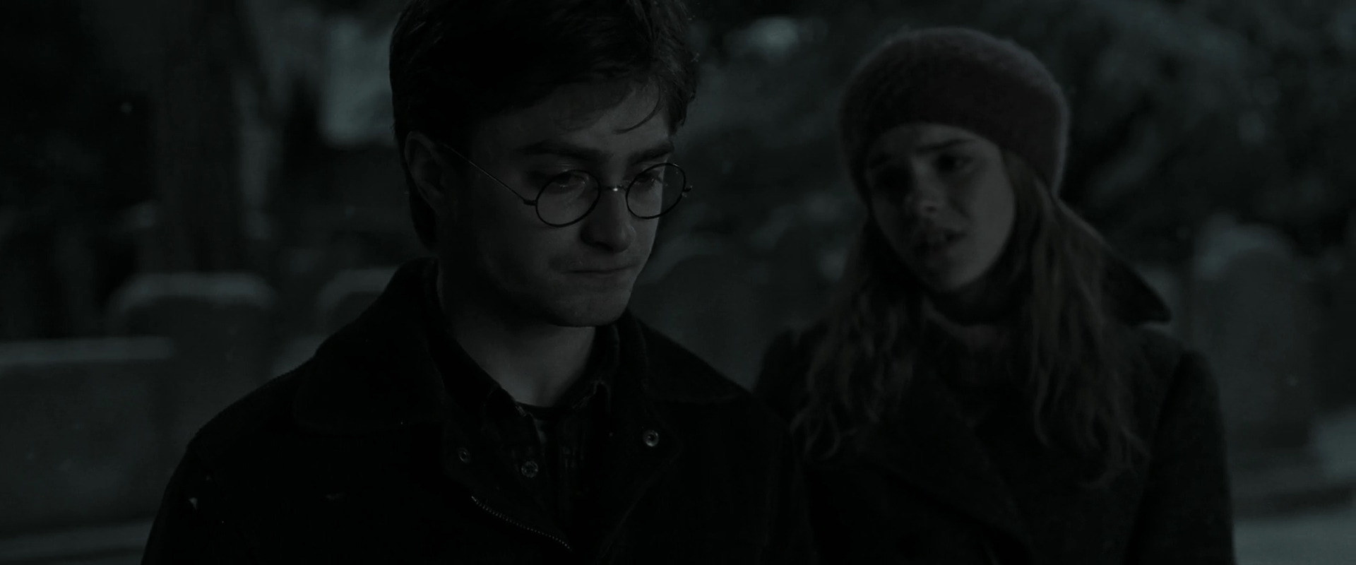 EmmaWatsonFan_dot_nl-HarryPotterAndTheDeathlyHallowsPart1-5080.jpg EmmaWatsonFan_dot_nl-HarryPotterAndTheDeathlyHallowsPart1-5080.jpg