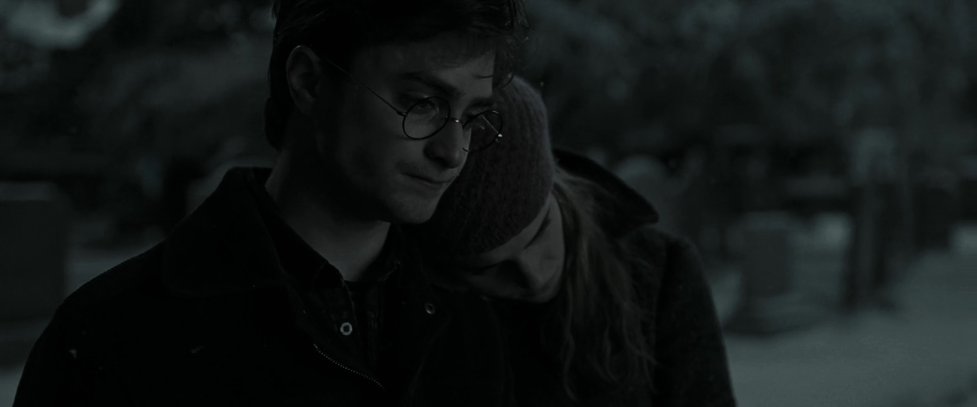 EmmaWatsonFan_dot_nl-HarryPotterAndTheDeathlyHallowsPart1-5088.jpg EmmaWatsonFan_dot_nl-HarryPotterAndTheDeathlyHallowsPart1-5088.jpg