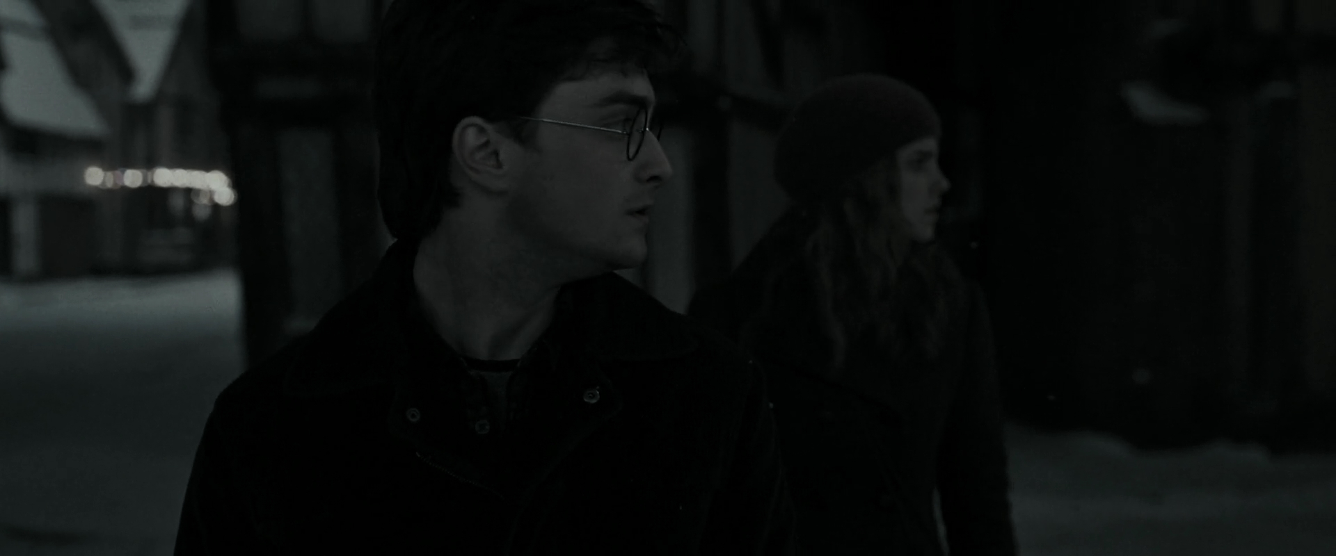 EmmaWatsonFan_dot_nl-HarryPotterAndTheDeathlyHallowsPart1-5160.jpg EmmaWatsonFan_dot_nl-HarryPotterAndTheDeathlyHallowsPart1-5160.jpg