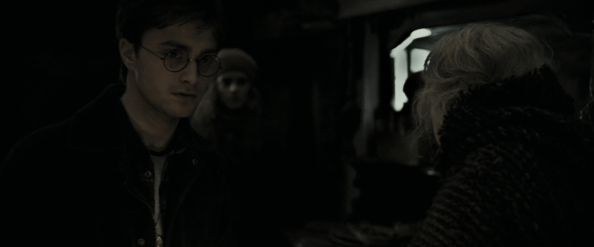 EmmaWatsonFan_dot_nl-HarryPotterAndTheDeathlyHallowsPart1-5193.jpg EmmaWatsonFan_dot_nl-HarryPotterAndTheDeathlyHallowsPart1-5193.jpg