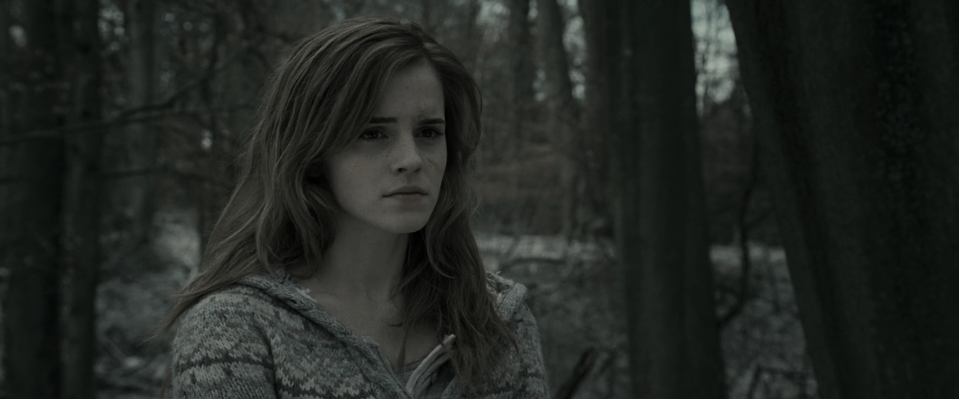 EmmaWatsonFan_dot_nl-HarryPotterAndTheDeathlyHallowsPart1-6094.jpg EmmaWatsonFan_dot_nl-HarryPotterAndTheDeathlyHallowsPart1-6094.jpg