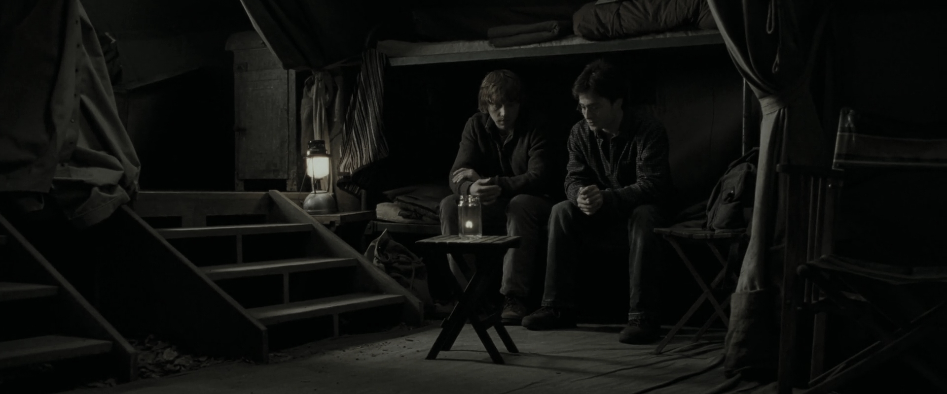 EmmaWatsonFan_dot_nl-HarryPotterAndTheDeathlyHallowsPart1-6146.jpg EmmaWatsonFan_dot_nl-HarryPotterAndTheDeathlyHallowsPart1-6146.jpg