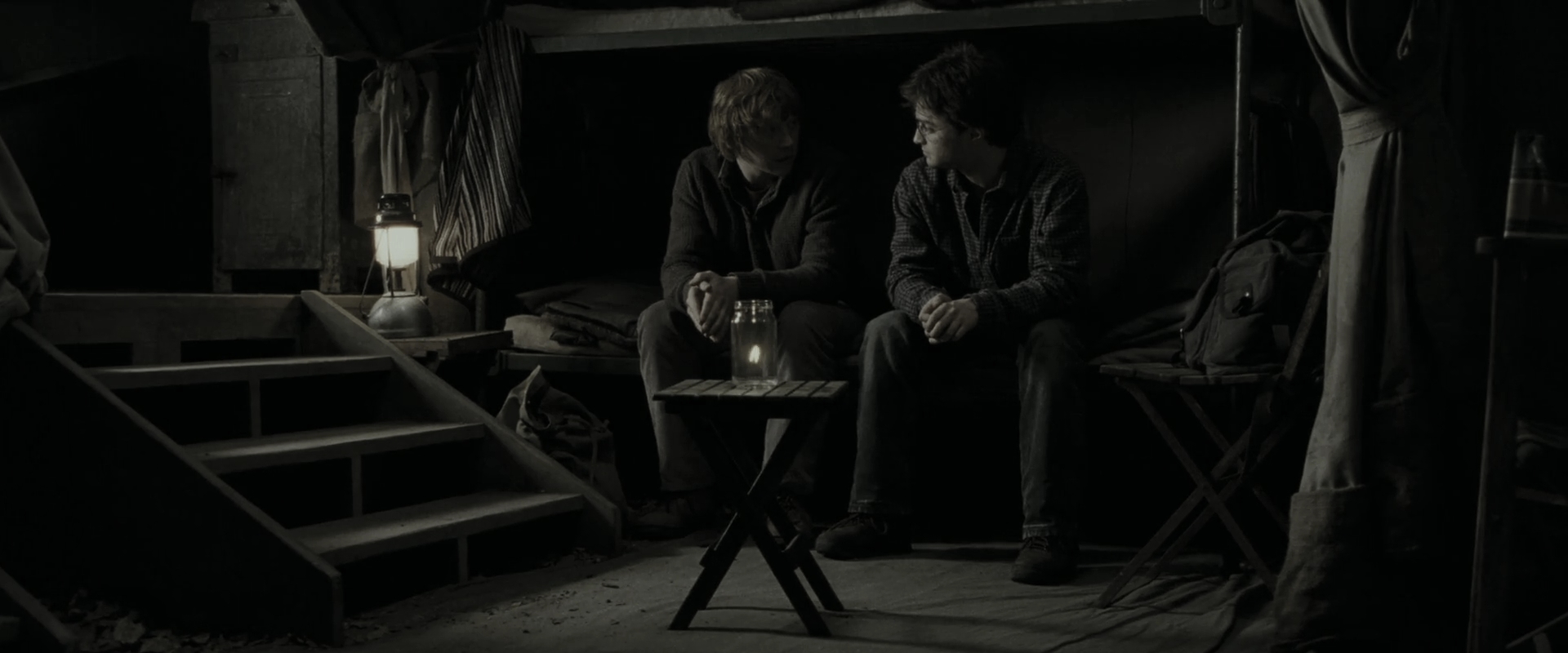 EmmaWatsonFan_dot_nl-HarryPotterAndTheDeathlyHallowsPart1-6164.jpg EmmaWatsonFan_dot_nl-HarryPotterAndTheDeathlyHallowsPart1-6164.jpg