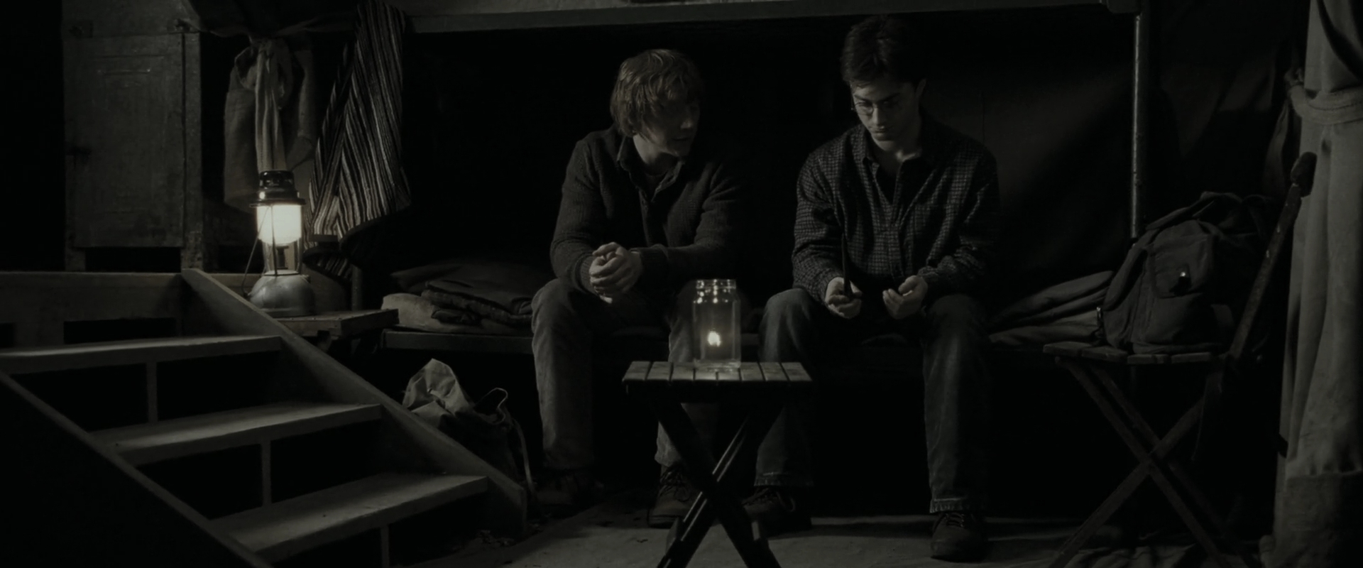 EmmaWatsonFan_dot_nl-HarryPotterAndTheDeathlyHallowsPart1-6180.jpg EmmaWatsonFan_dot_nl-HarryPotterAndTheDeathlyHallowsPart1-6180.jpg