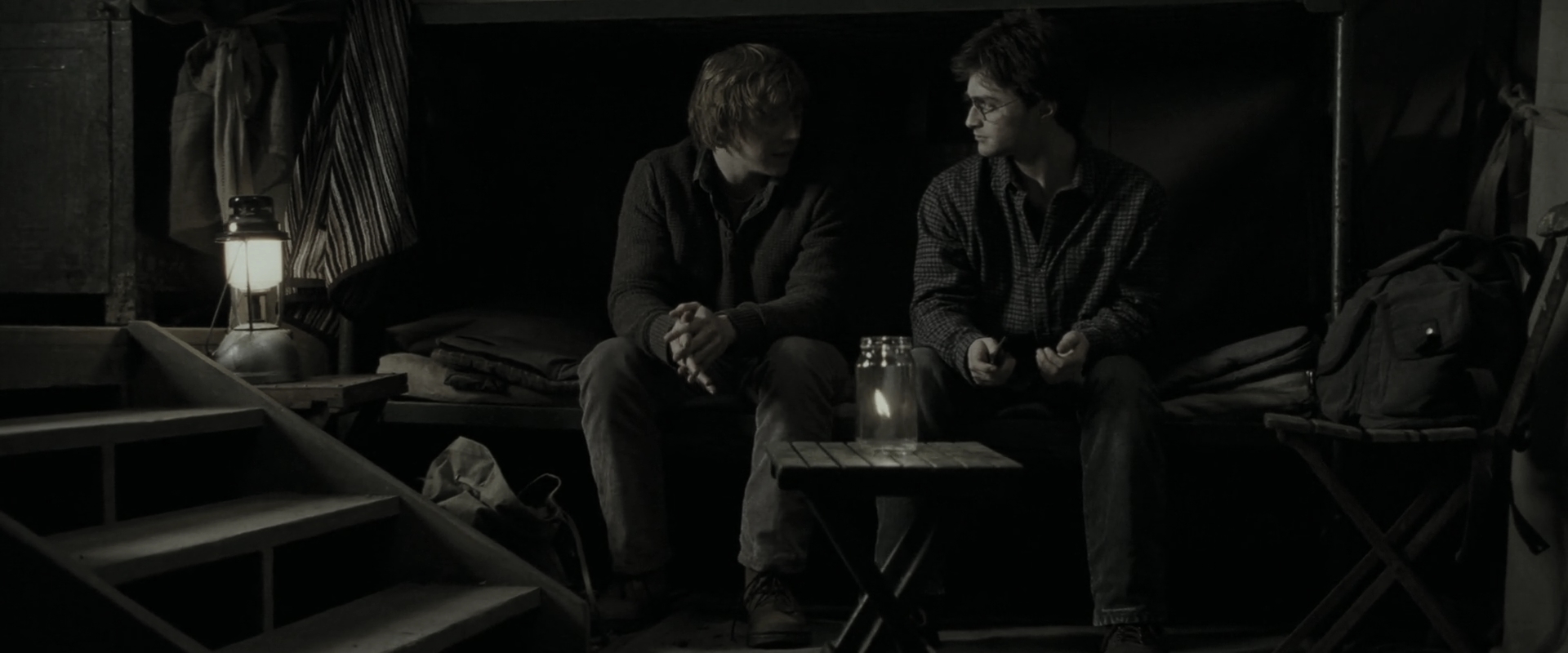 EmmaWatsonFan_dot_nl-HarryPotterAndTheDeathlyHallowsPart1-6188.jpg EmmaWatsonFan_dot_nl-HarryPotterAndTheDeathlyHallowsPart1-6188.jpg